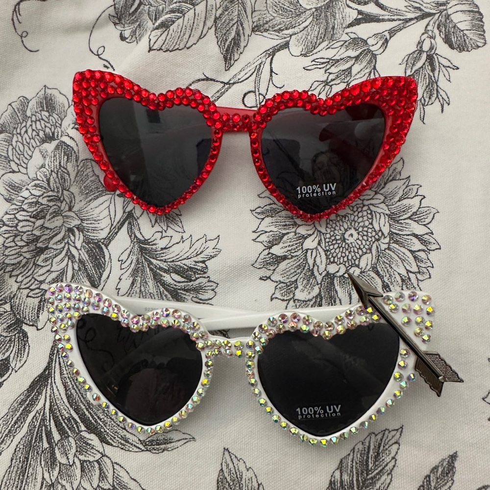 2 pair sunglasses